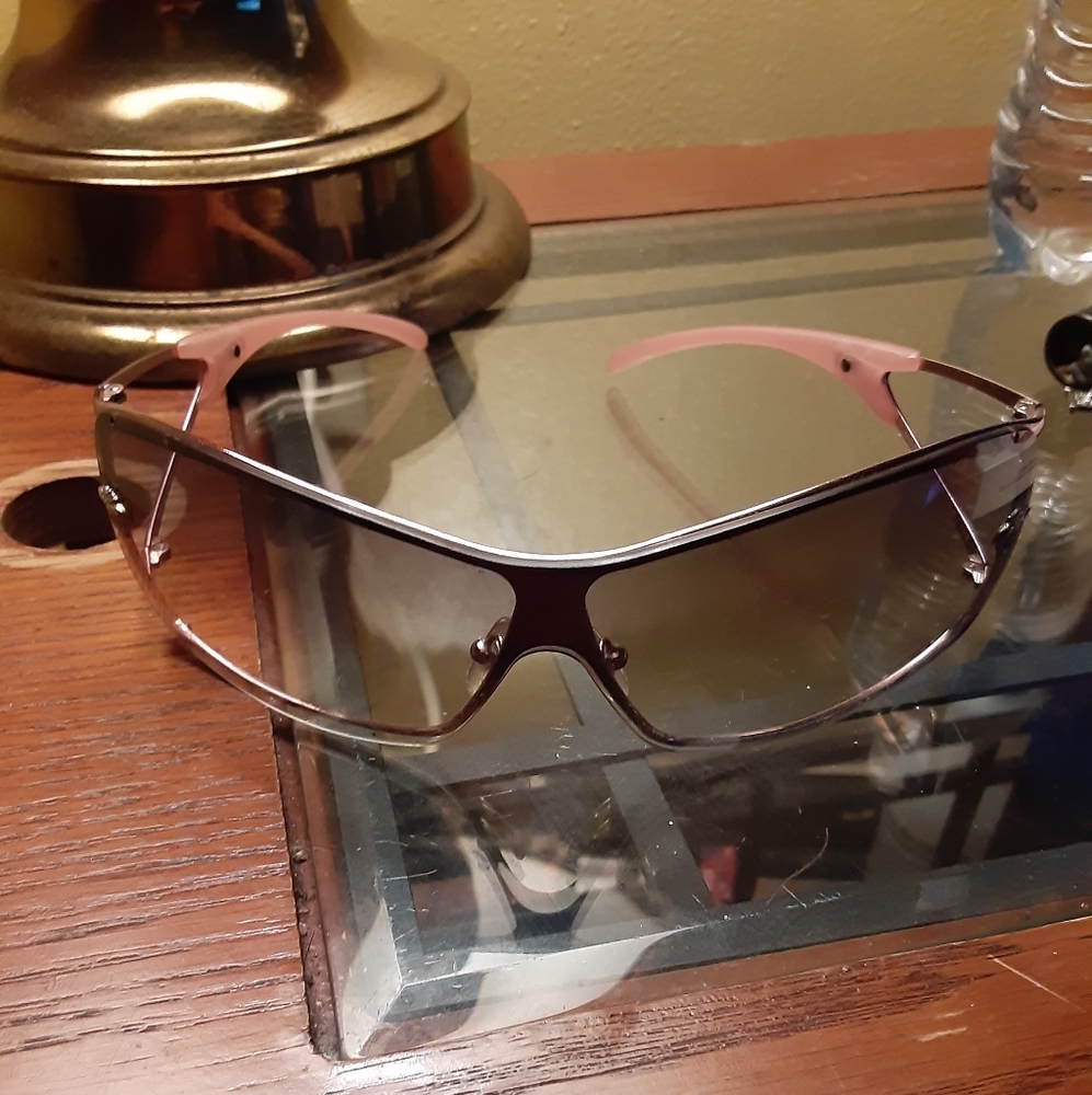 Versace Women's Rose gold sunglasses